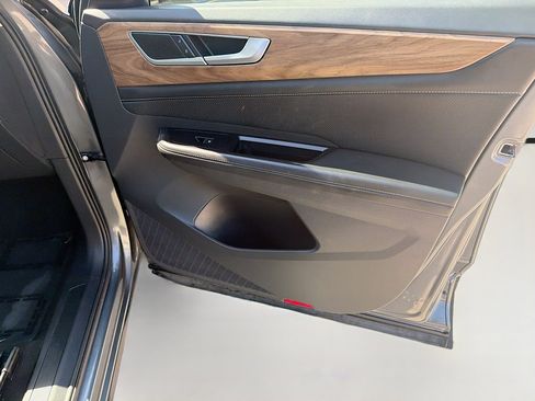 Certified 2025 Volkswagen Atlas SE FWD image 33