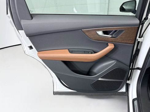 Certified 2025 Audi Q7 2.0T Premium Plus w/ Premium Plus Package image 25