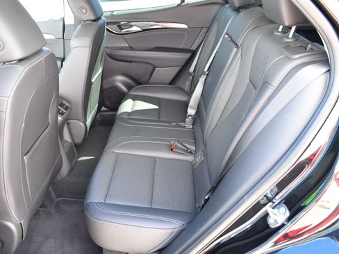 Used 2024 Buick Envision Preferred AWD/4WD image 22