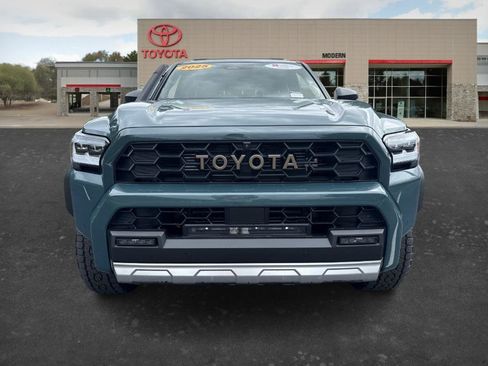 Certified 2025 Toyota 4Runner Trailhunter AWD/4WD image 2