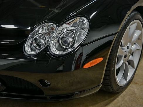 Used 2006 Mercedes-Benz SLR image 9
