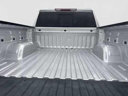 Certified 2022 Chevrolet Silverado 1500 RST w/ Convenience Package II AWD/4WD image 16