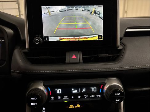 Used 2025 Toyota RAV4 LE image 8