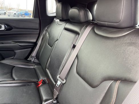 Used 2022 Jeep Compass Limited image 33