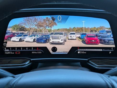 Used 2021 Cadillac Escalade Sport Platinum w/ LPO, ONYX Package image 22