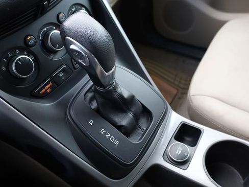 Used 2016 Ford Escape SE image 16