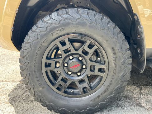 Used 2016 Toyota 4Runner TRD Pro AWD/4WD image 20
