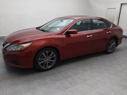 Used 2018 Nissan Altima 2.5 SR w/ SR Special Edition image 2