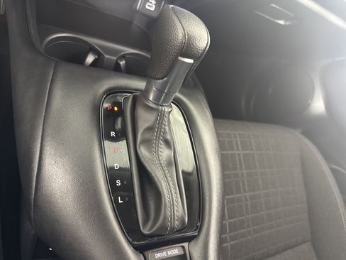 Certified 2025 Honda HR-V LX image 29