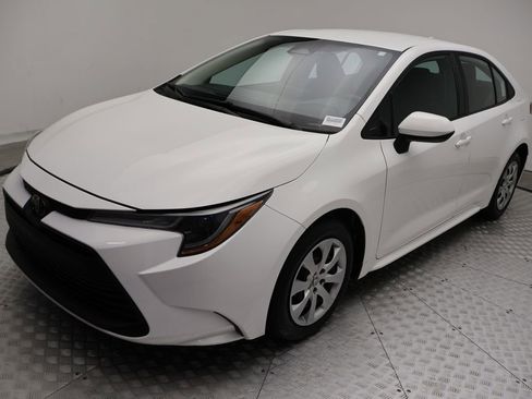Certified 2024 Toyota Corolla LE FWD image 2