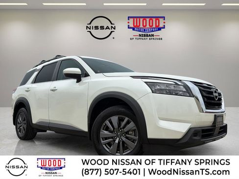 Certified 2024 Nissan Pathfinder SV image 1