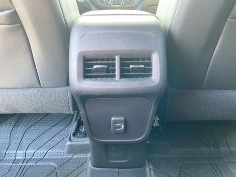 Used 2024 Chevrolet Equinox RS w/ RS Leather Package AWD/4WD image 22