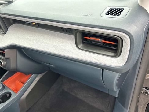 Certified 2024 Ford Maverick XLT w/ XLT Luxury Package image 25