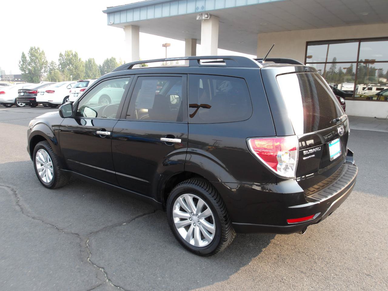 Used 2012 Subaru Forester 2.5X Limited AWD/4WD image 3