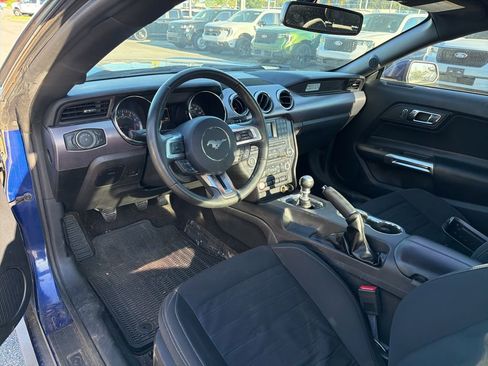 Used 2015 Ford Mustang GT RWD image 8