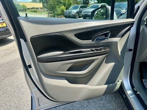 Used 2014 Buick Encore FWD image 11
