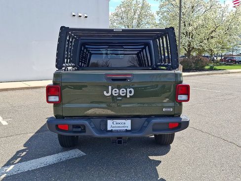 Used 2021 Jeep Gladiator Overland w/ Popular Equipment Package AWD/4WD image 8