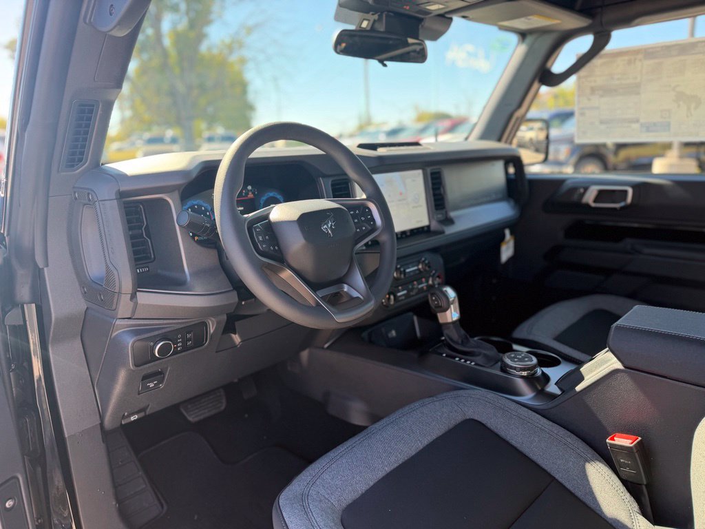 New 2026 Ford Bronco 2-Door w/ Sasquatch Package AWD/4WD image 12