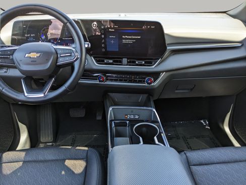 Used 2025 Chevrolet Equinox LT w/ Convenience Package II FWD image 14