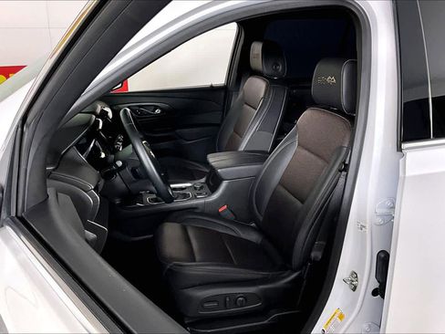 Certified 2023 Chevrolet Traverse High Country image 7