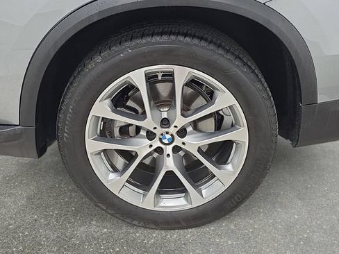 Used 2024 BMW X5 xDrive40i AWD/4WD image 31