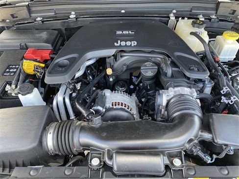 Used 2021 Jeep Gladiator Overland w/ Popular Equipment Package image 24