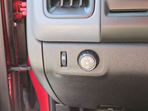 Used 2017 Chevrolet Colorado Z71 image 15