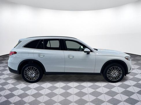 Used 2026 Mercedes-Benz GLC 300 image 8