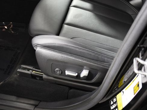 Used 2023 BMW X3 xDrive30i w/ Convenience Package image 16