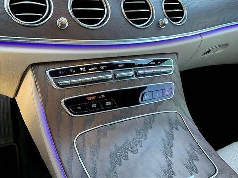 Used 2022 Mercedes-Benz E 350 Sedan image 23