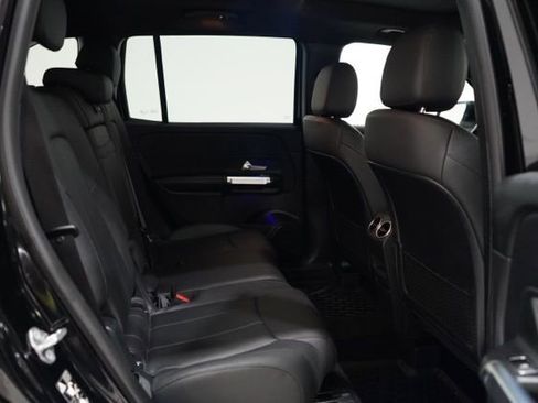 Used 2022 Mercedes-Benz GLB 250 4MATIC image 39