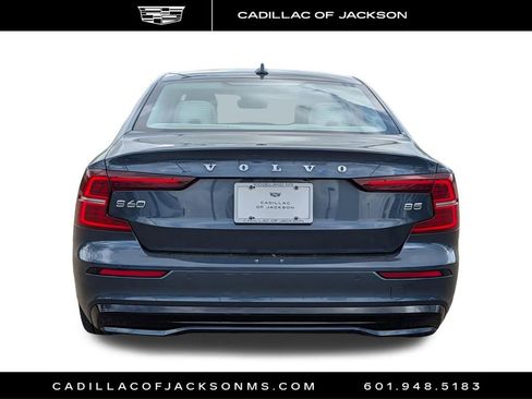 Used 2024 Volvo S60 B5 Core image 6