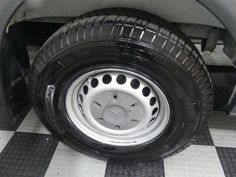 Used 2012 Mercedes-Benz Sprinter 2500 image 13