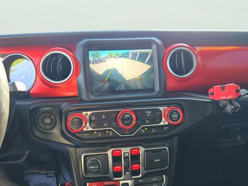 Used 2020 Jeep Wrangler Unlimited Rubicon AWD/4WD image 29