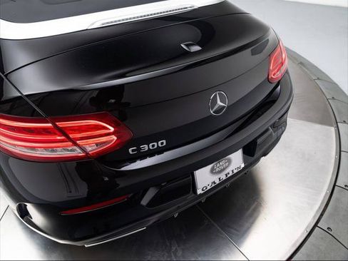 Used 2018 Mercedes-Benz C 300 Cabriolet image 40