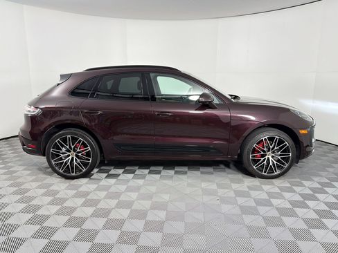 Certified 2024 Porsche Macan S AWD/4WD image 8