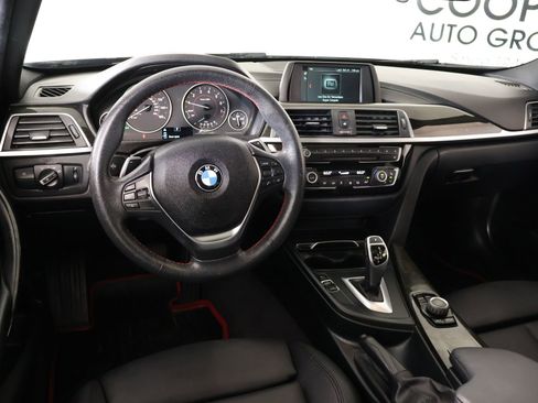 Used 2018 BMW 330i xDrive Sedan AWD/4WD image 2