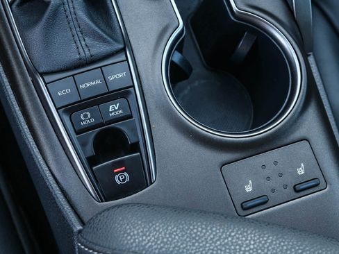 Used 2023 Toyota Camry XSE image 19