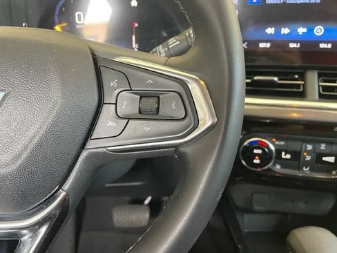 Used 2025 Chevrolet Trax ACTIV w/ Driver Confidence Package FWD image 14