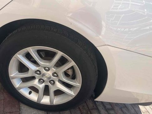 Used 2015 Chevrolet Malibu LT image 12