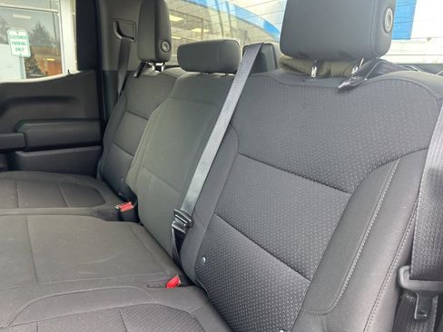 Used 2020 Chevrolet Silverado 1500 Custom w/ Custom Value Package image 12