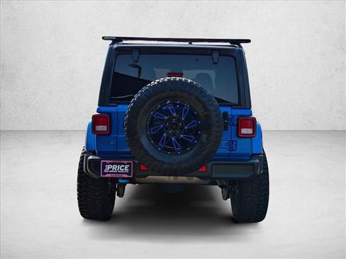 Used 2024 Jeep Wrangler Unlimited w/ Convenience Group AWD/4WD image 6