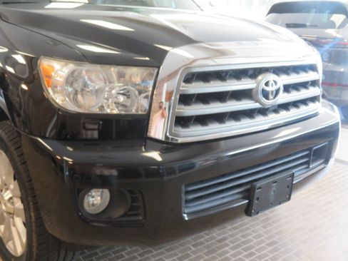 Used 2017 Toyota Sequoia Platinum AWD/4WD image 83