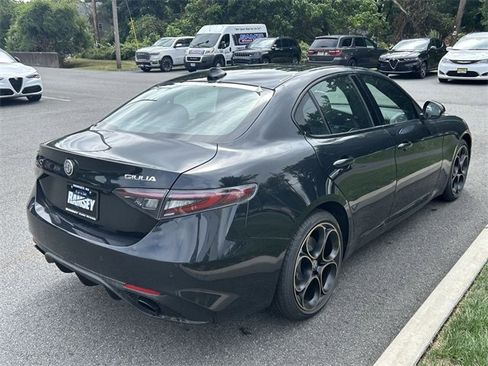 New 2025 Alfa Romeo Giulia AWD w/ Driving Assist Package image 8