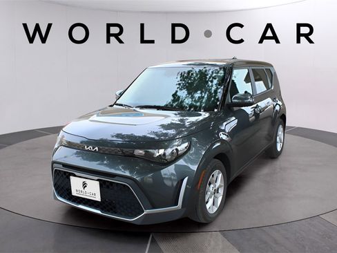 Used 2024 Kia Soul LX w/ Option Group 015 image 3