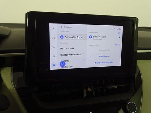 Used 2023 Toyota Corolla LE image 29