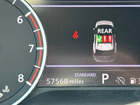 Used 2024 Nissan Rogue SV FWD image 23