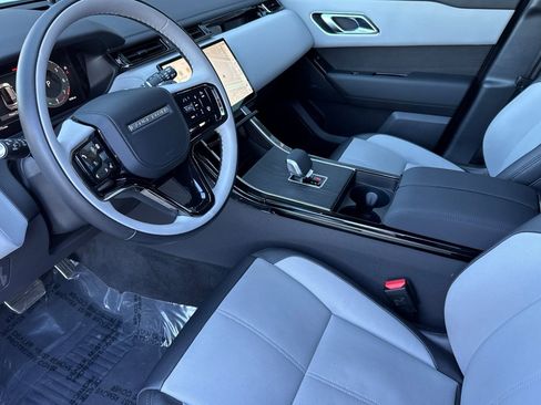 Used 2026 Land Rover Range Rover Velar Dynamic SE image 9