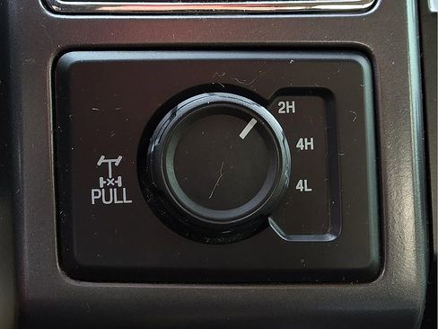 Used 2017 Ford F150 XLT w/ Equipment Group 302A Luxury image 16