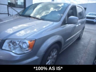 Used 2015 Chrysler Town & Country Touring w/ Driver Convenience Group